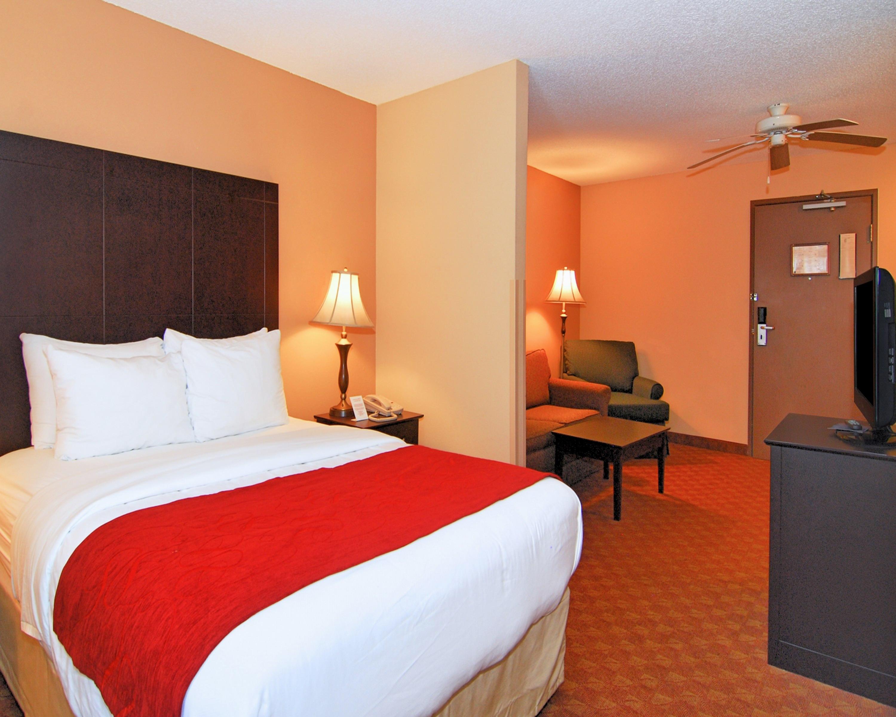 La Quinta Inn & Suites By Wyndham Memphis I-240 Екстериор снимка