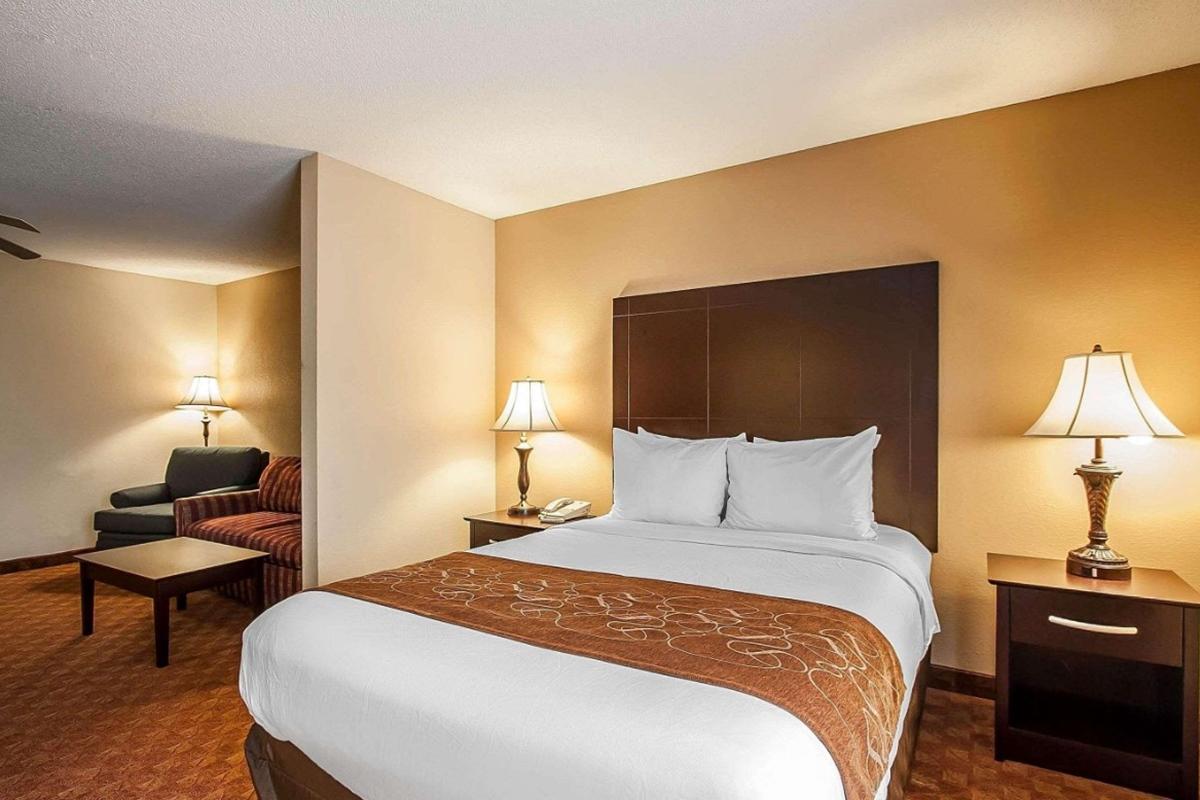 La Quinta Inn & Suites By Wyndham Memphis I-240 Екстериор снимка