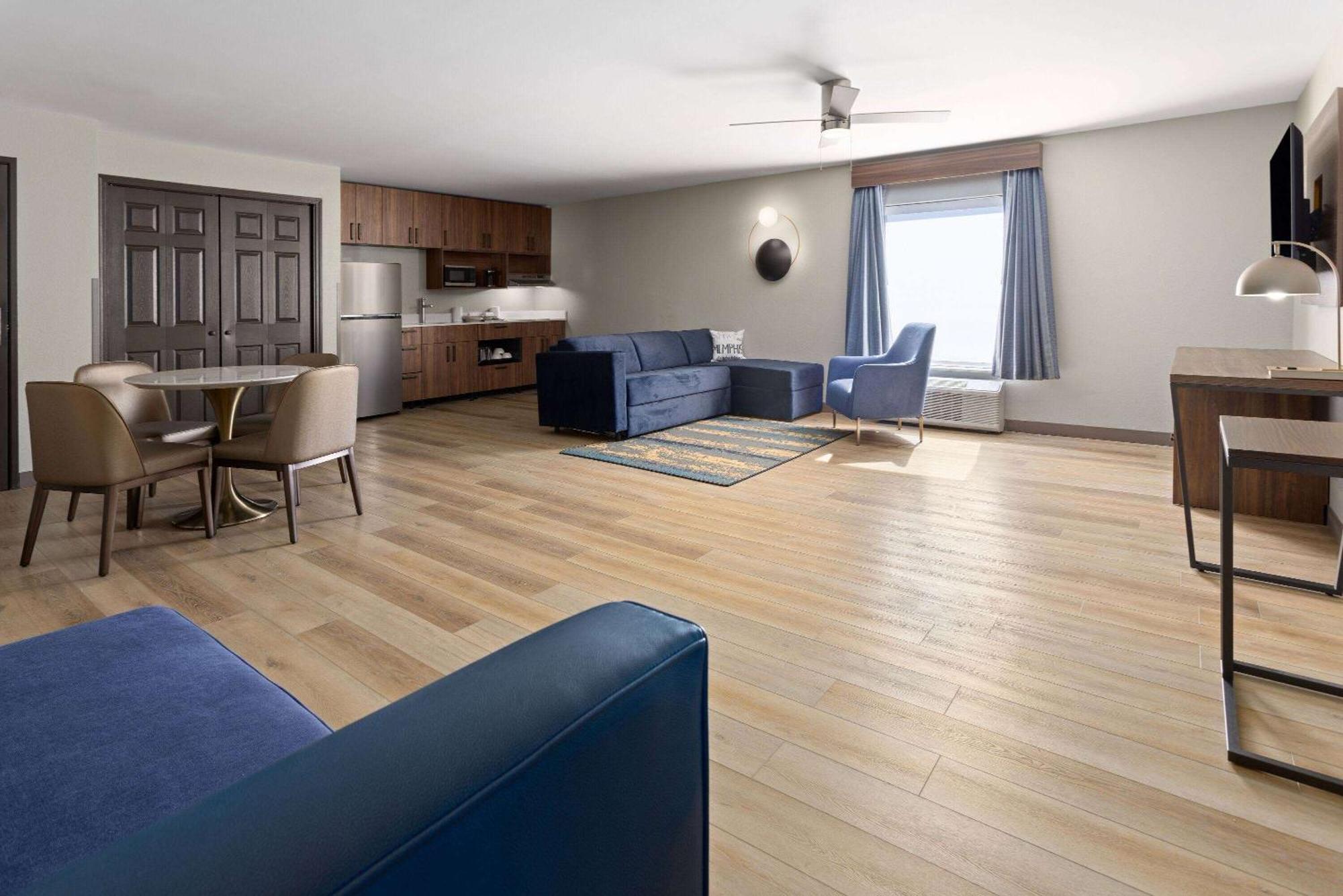 La Quinta Inn & Suites By Wyndham Memphis I-240 Екстериор снимка