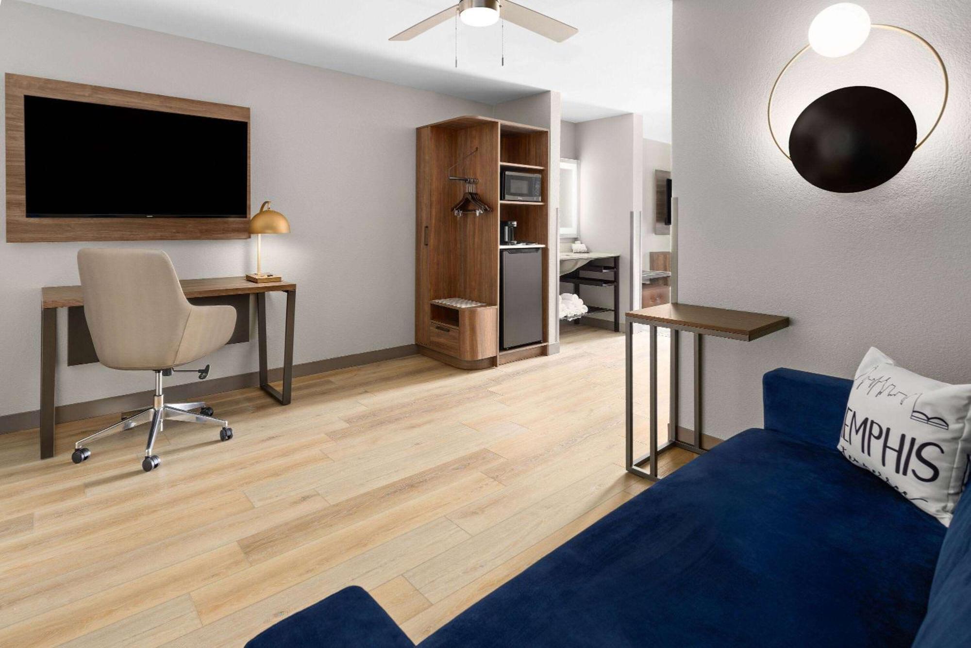 La Quinta Inn & Suites By Wyndham Memphis I-240 Екстериор снимка