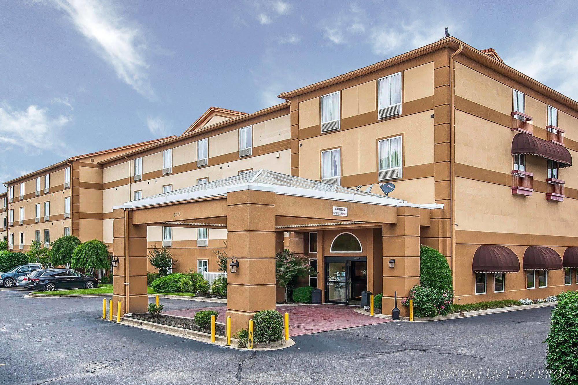 La Quinta Inn & Suites By Wyndham Memphis I-240 Екстериор снимка